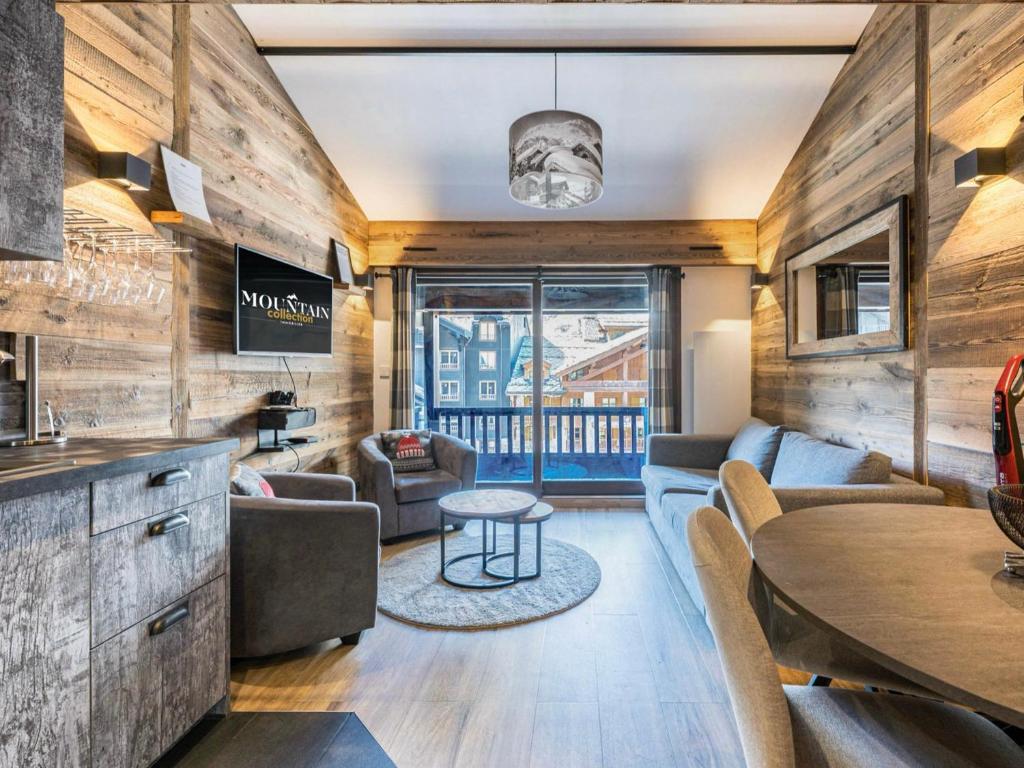 Studio rénové avec balcon au centre Val-d'Isère