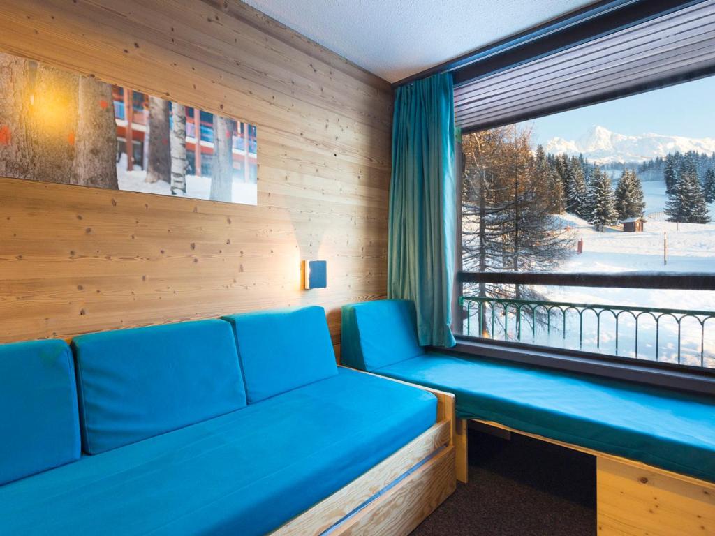 Studio rénové, ski aux pieds, balcon, wifi gratuit