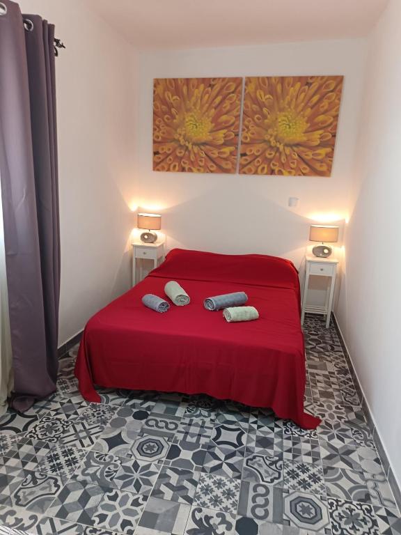 Bali Tropicana One bedroom flat t1 with AC portatil, garden, parking place