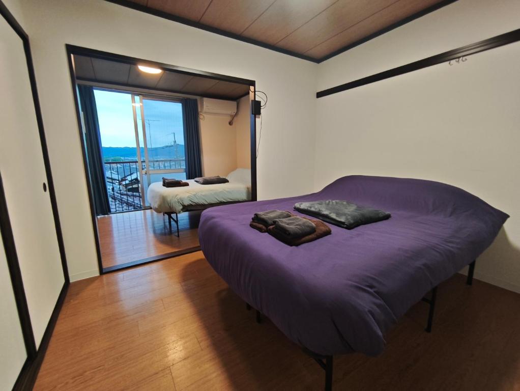 Kyoto Long-Stay Apt Two Double Bed or One Double bed 31 Days Only