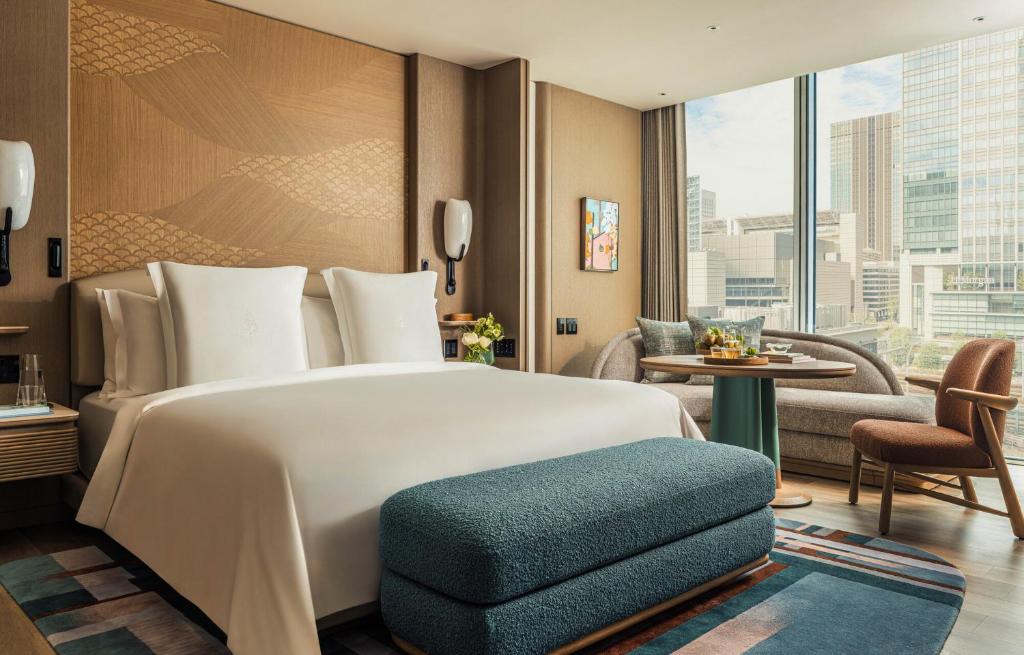 Four Seasons Hotel Tokyo at Marunouchi photo 2