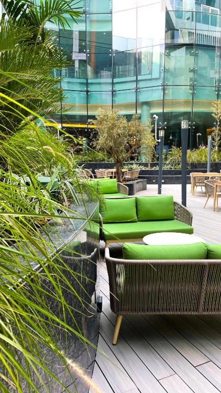 فضای داخلی Al Khoory Sky Garden Hotel در دبی - تصویر ۳