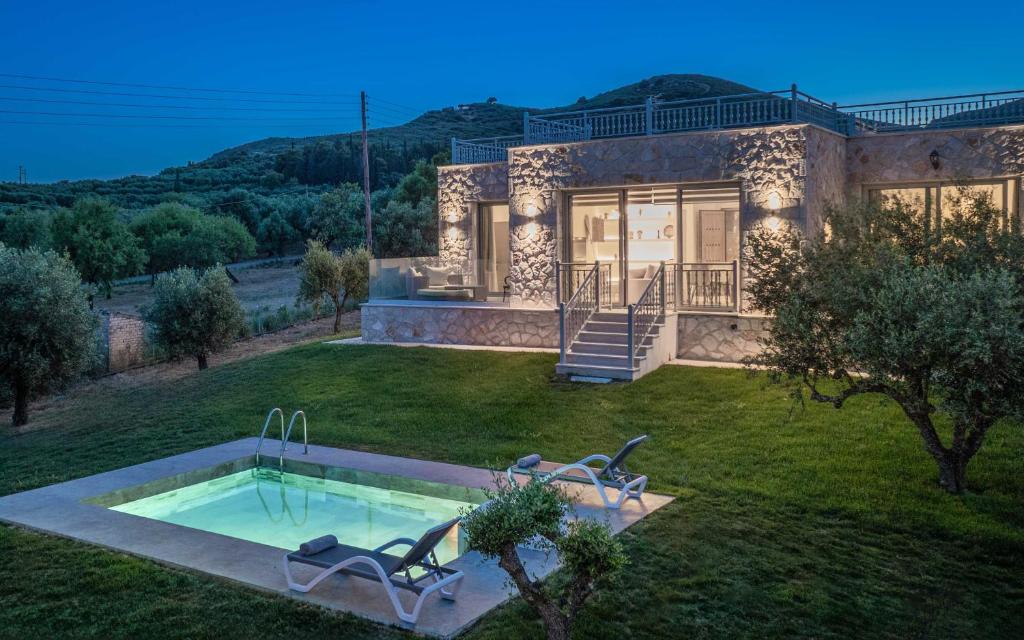 Ole Villas - 2 Bedroom Villa with private Pool, by TK Premium Stays