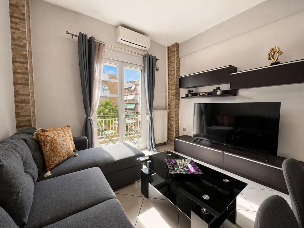 Piraeus Coastal Nest - 4 Guests by ΜΡS