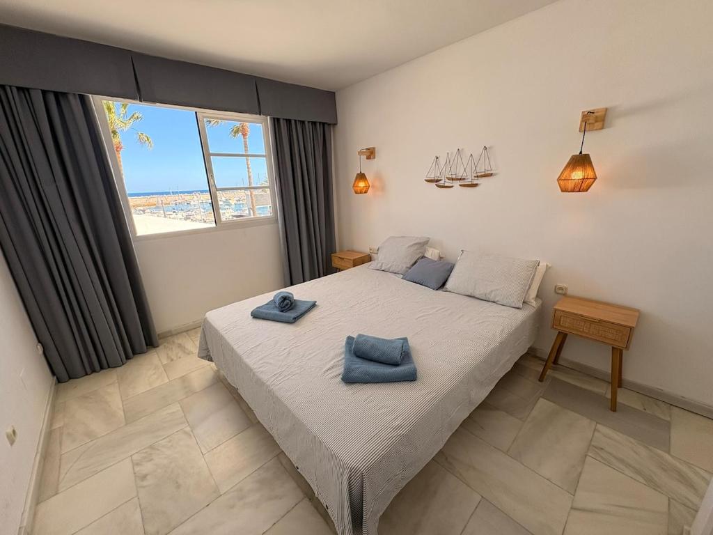Your seaside retreat in Puerto Marina