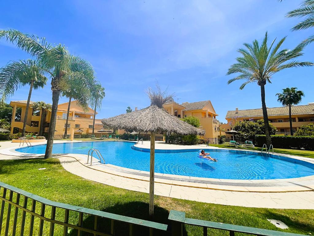 Sunny 2BR in Los Jardines de Santa Maria Golf, Elviria, Marbella, 4 Pools