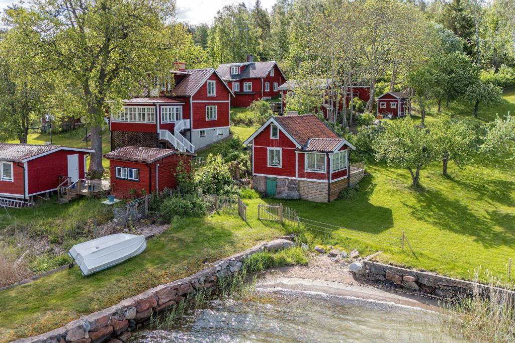 Traditional Archipelago House Waterfront Sauna