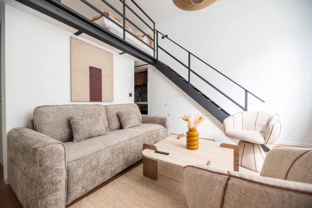 Bright & Modern Apartment in Central Paris