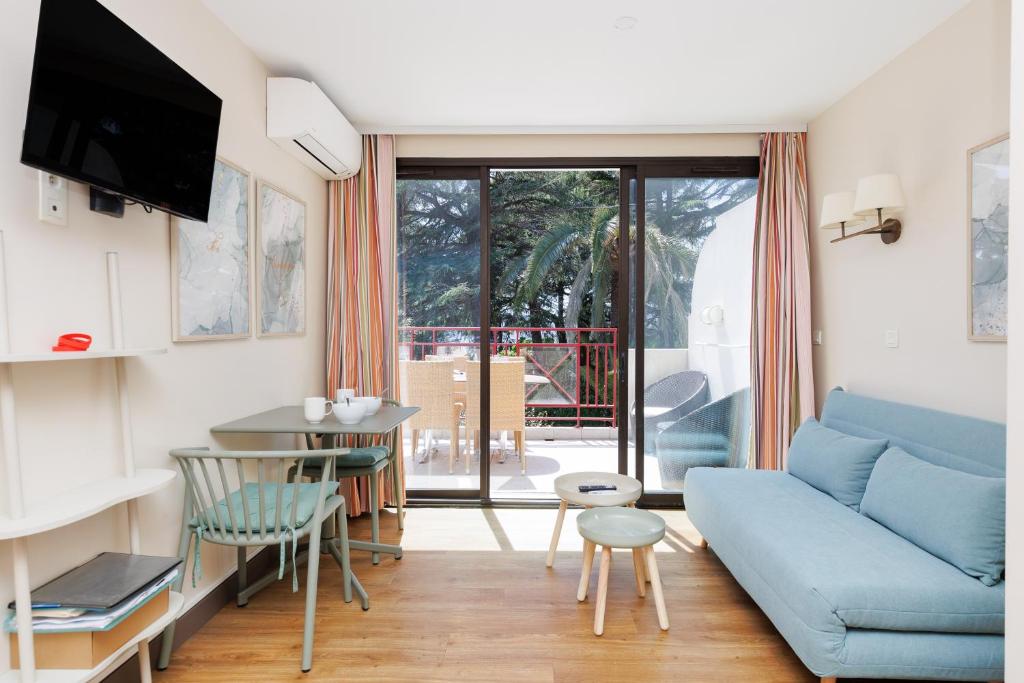 Upstays Garden Terrace Pool 28m2 Apartment