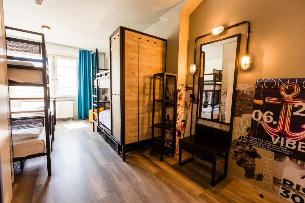 a&o Hamburg City - Bed In 8-Bed Dormitory Room