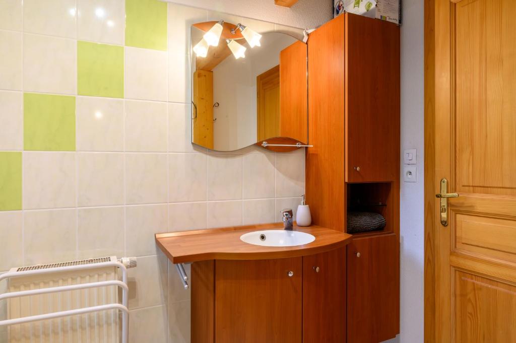 Chalet Les Genêts 2 - Spa et Sauna – photo 18