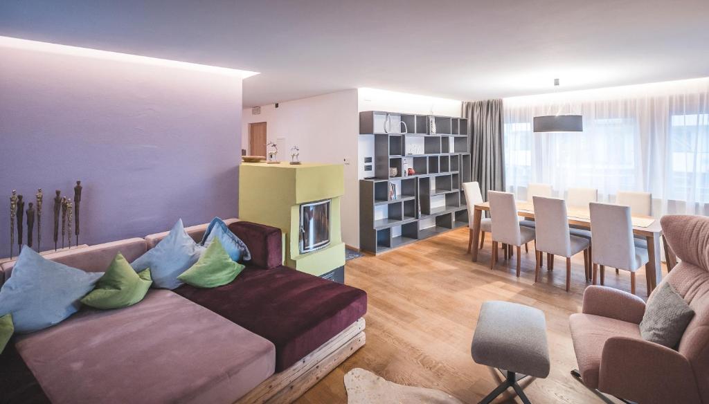 Dolce Vita Apartment - free pool & spa access at Hotel Fameli 20m
