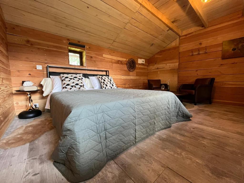 La Découverte Trouvée - Two-Bedroom Chalet