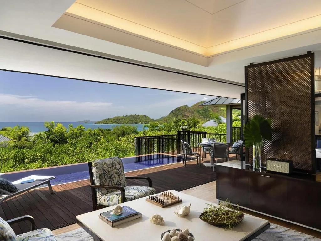 Two-Bedroom Villa with Pool and Ocean View