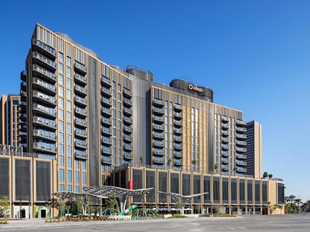 Aparthotel Adagio Dubai Gold District در دبی