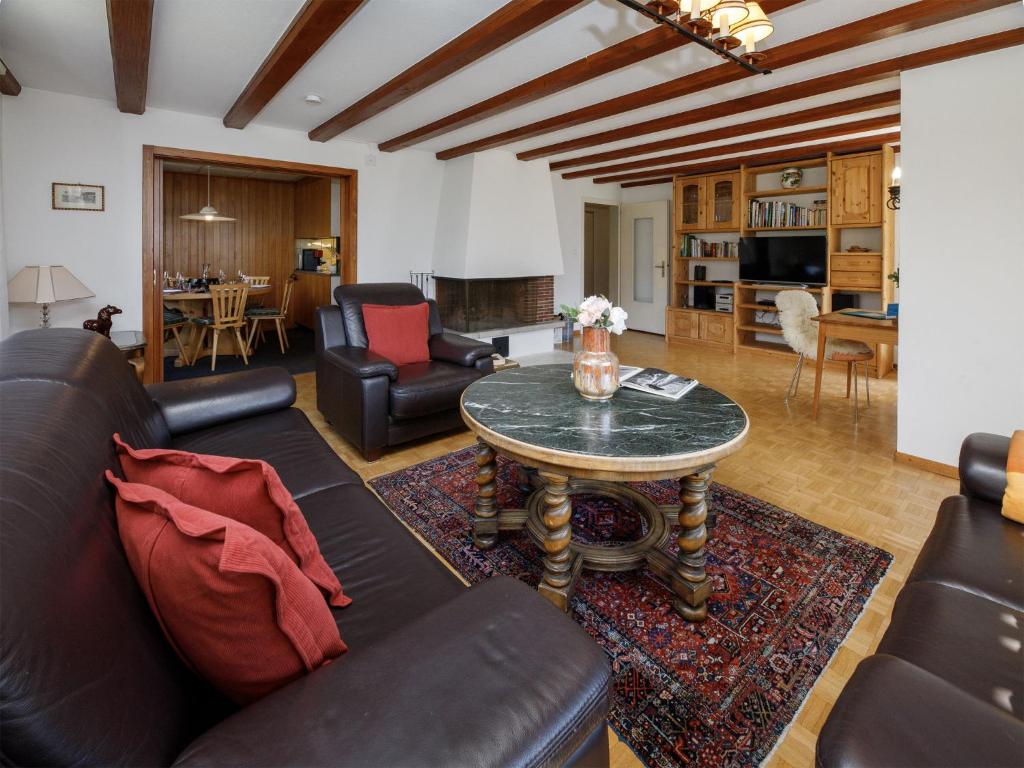 Apartment Chalet Shangri La by Interhome