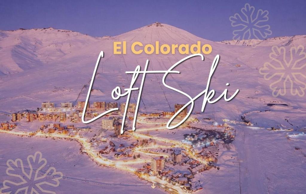 a sign that says el colombia of segov at Loft Ski el Colorado in Santiago