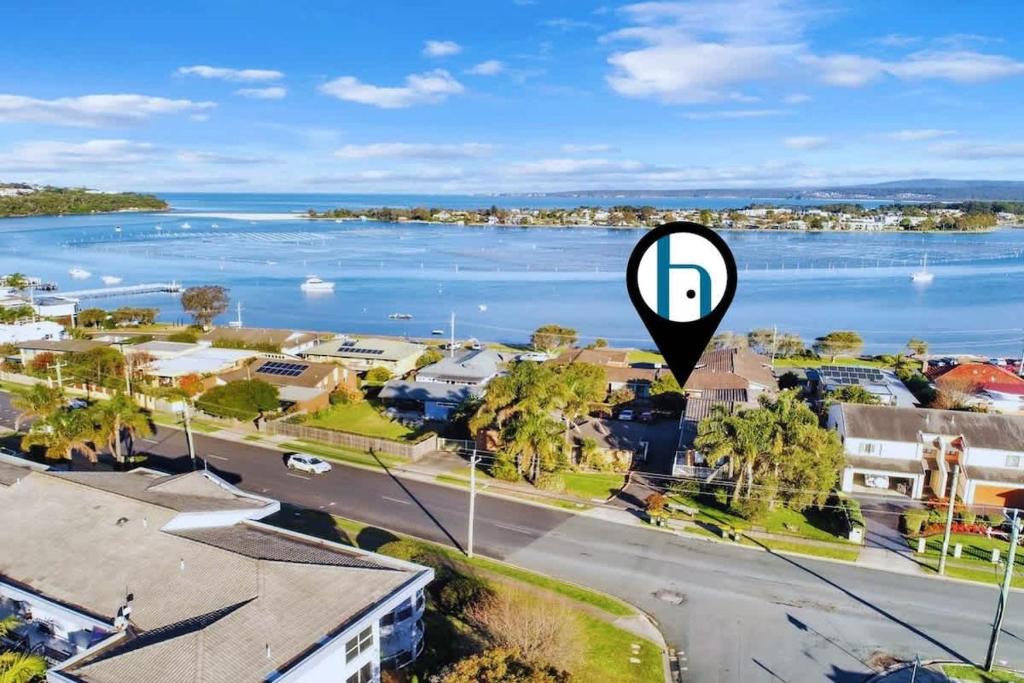 a sign with the letter p on a city at SeaLeka 3 in Merimbula