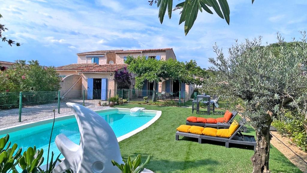 Maison familiale 3 chambres avec piscine privée proche centre-ville - Sainte Maxime Les Mazets du Soleil