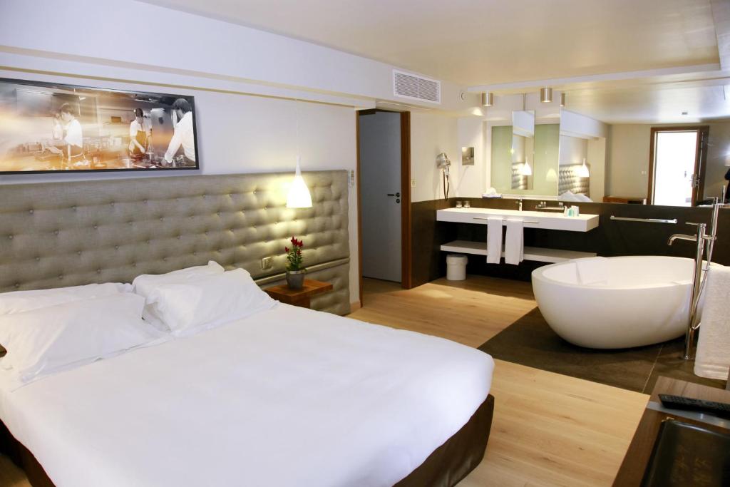 Le Pré du Moulin - Maison Alonso - Hôtel & Restaurant - Superior Double Room
