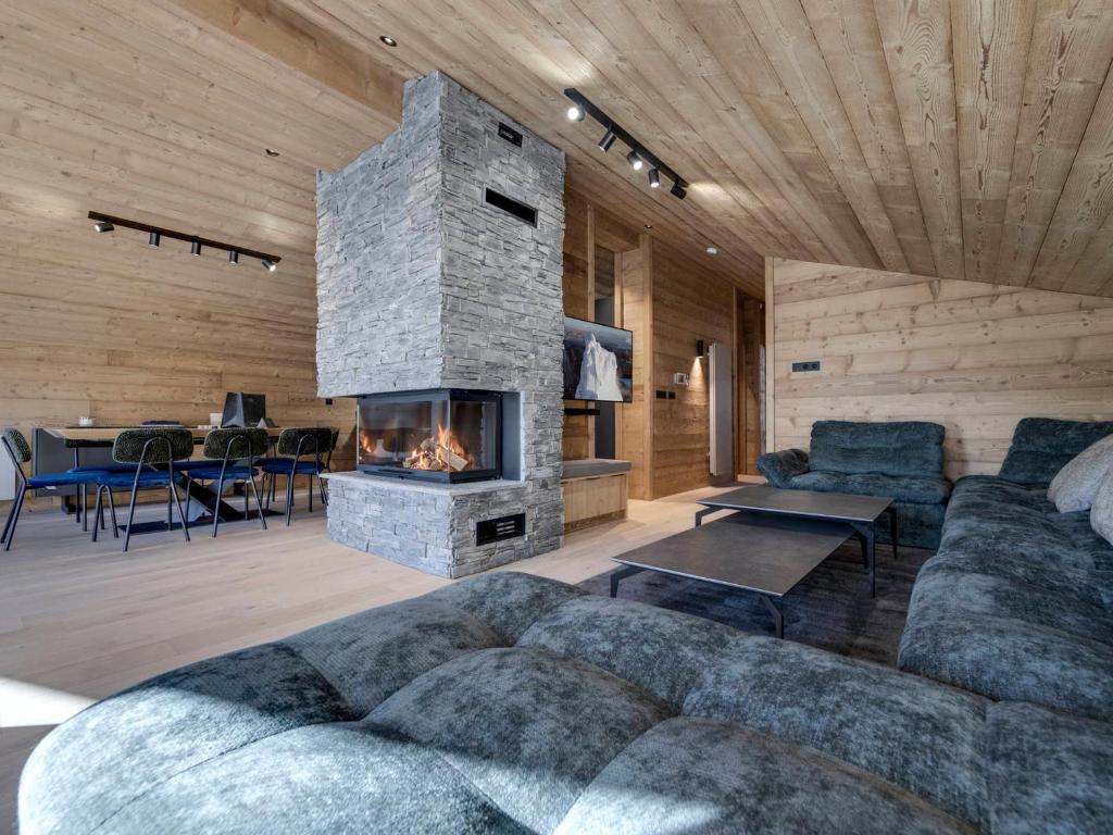 Duplex haut de gamme près du centre de Val d'Isère, 4 chambres, parking