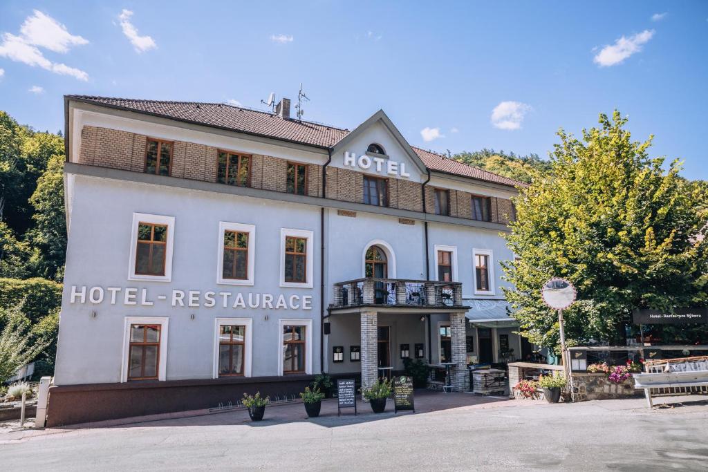 Zgrada u kojoj se nalazi hotel