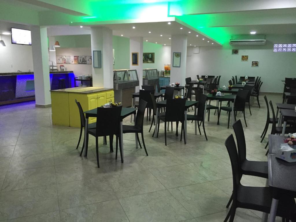 Restaurace v ubytování Pousada Laguna Hotel