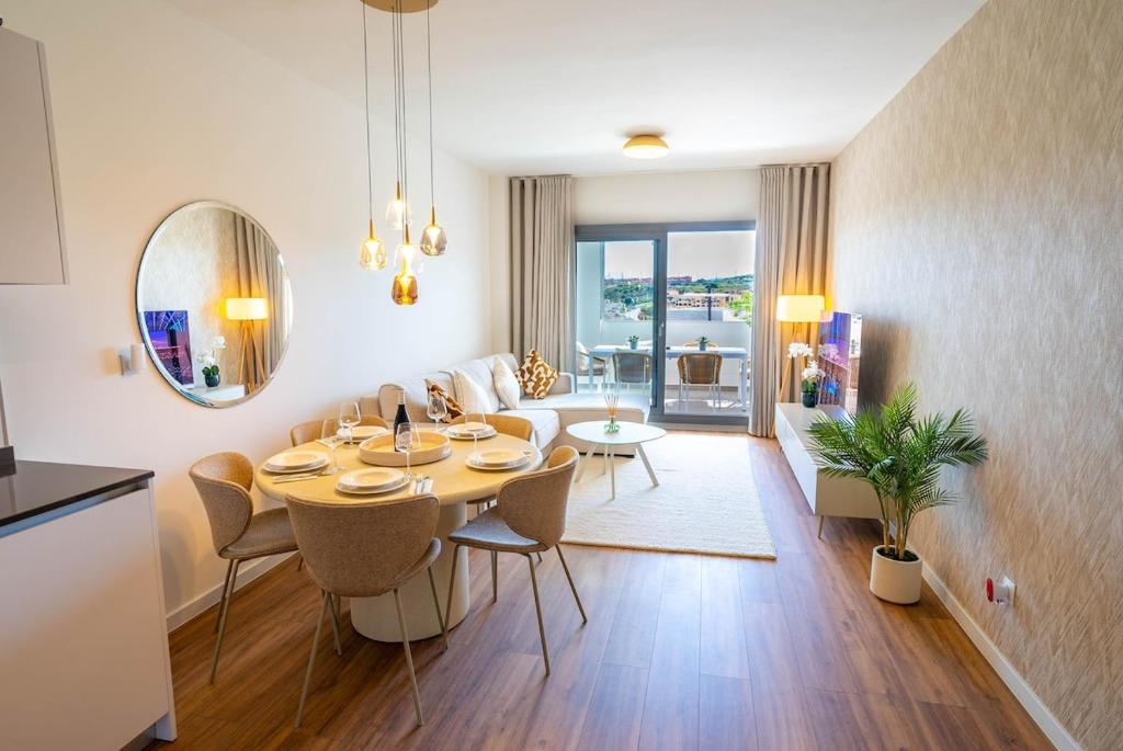 Modern Golf & Coast Retreat in Estepona