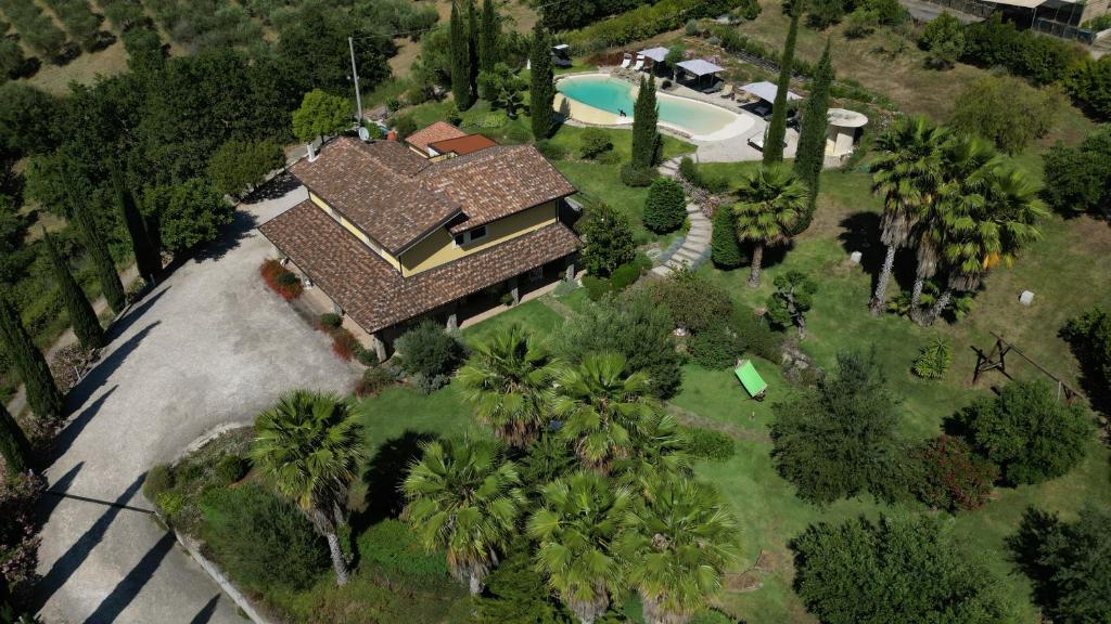an aerial view of a house with a swimming pool at B&B casa73 in Cicerale