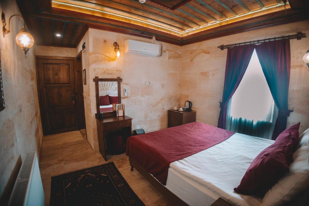 Balloon Cave Hotel - Deluxe Double Room With Balcony