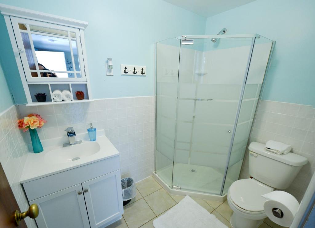 Whitehall Cottages - Standard King Room
