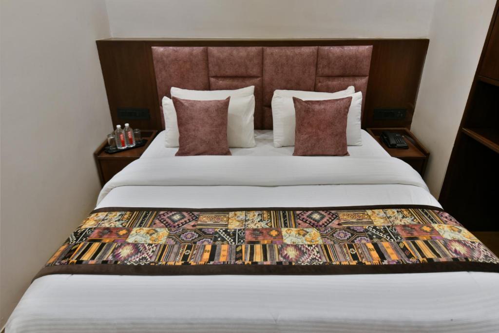 امکانات Hotel Namaskar India - Just A Minute Away From New Delhi Railway Station & Connaught Place - تصویر ۴