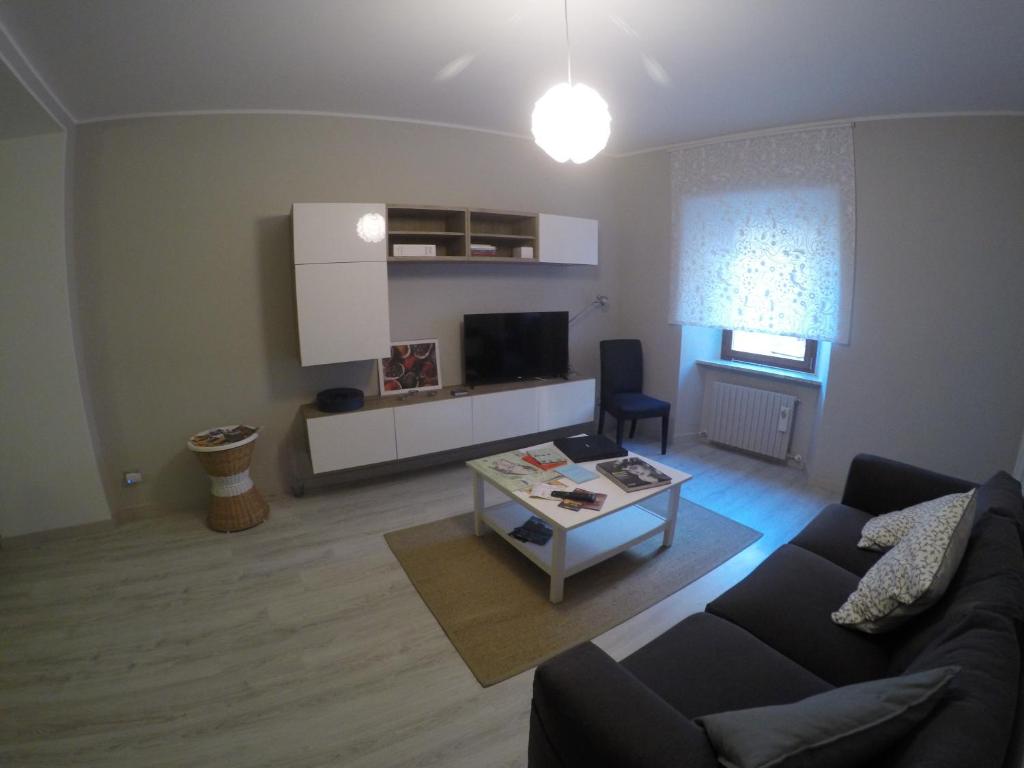 Telewizja i/lub zestaw kina domowego w obiekcie Appartamento Porta Maggiore