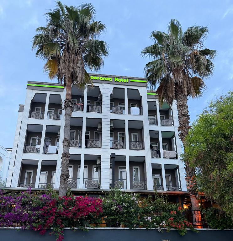 فضای داخلی Esperanza Hotel در آنتالیا - تصویر ۳