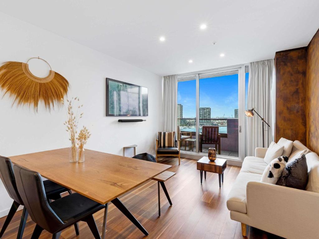 Travel Proud The Sebel Residences Melbourne Docklands Serviced Apartments - Zwei-Zimmer-Wohnung Mit Balkon Und Wasserblick