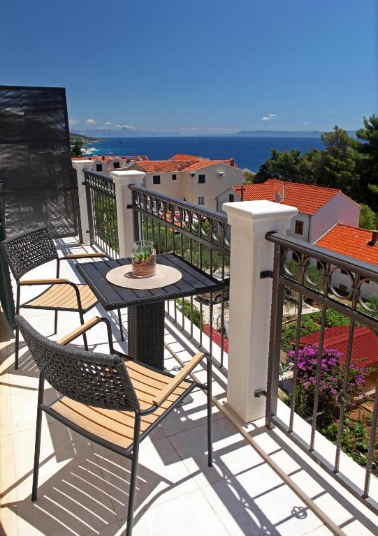 Apartments Jelavic Bol
