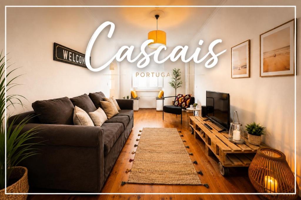 Superb 3 BR Apartment - Beachfront - Old Town Cascais