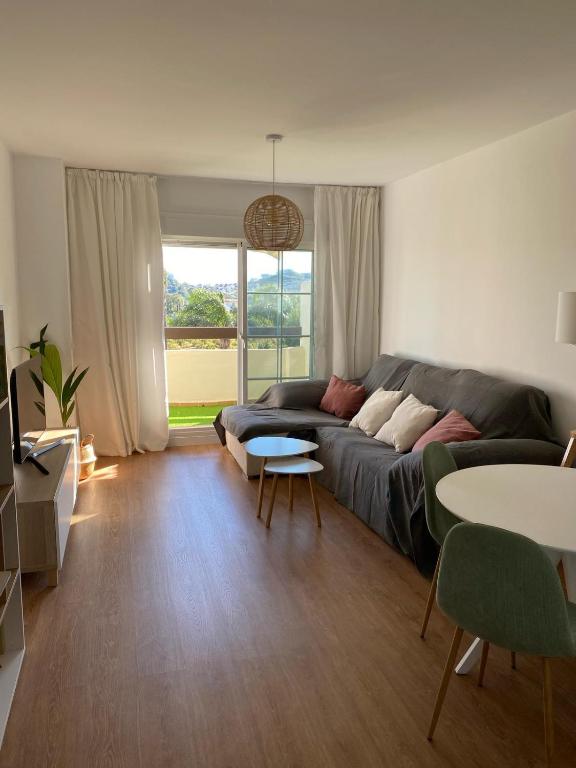 Apartamento con piscina y terraza en Arenal Golf