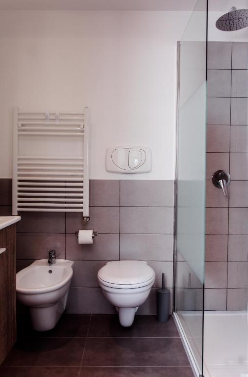 A bathroom at De Guestibus