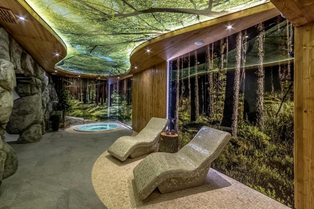 Vonkajšia záhrada v ubytovaní Hotel Górski