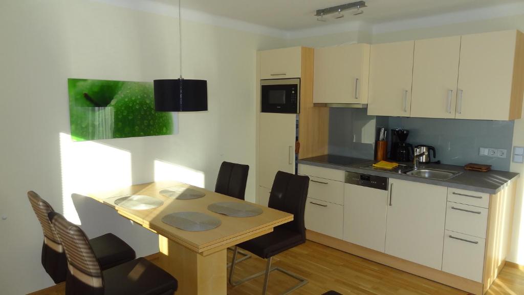 Kuchyň nebo kuchyňský kout v ubytování Appartements Gassner
