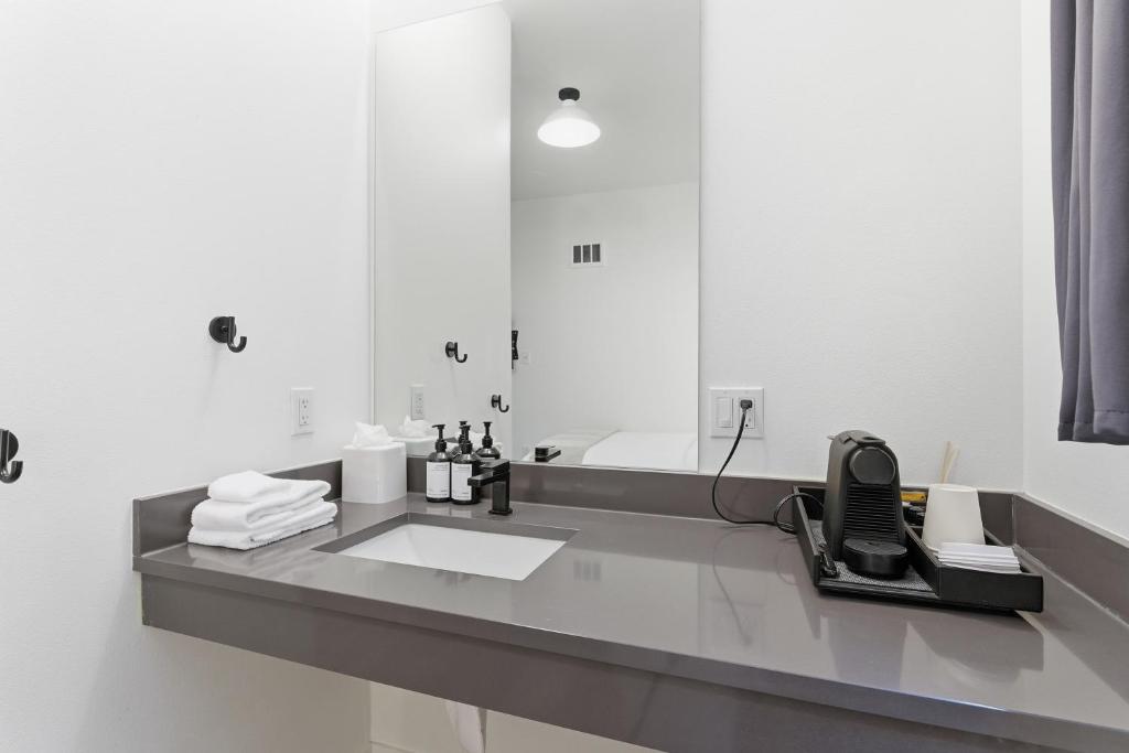 The Boylston Hotel Capitol Hill photo