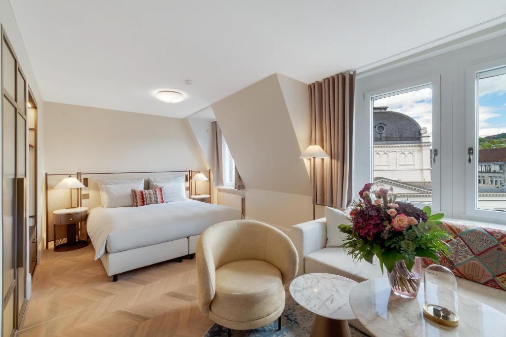Small Luxury Hotel Ambassador Zurich photo