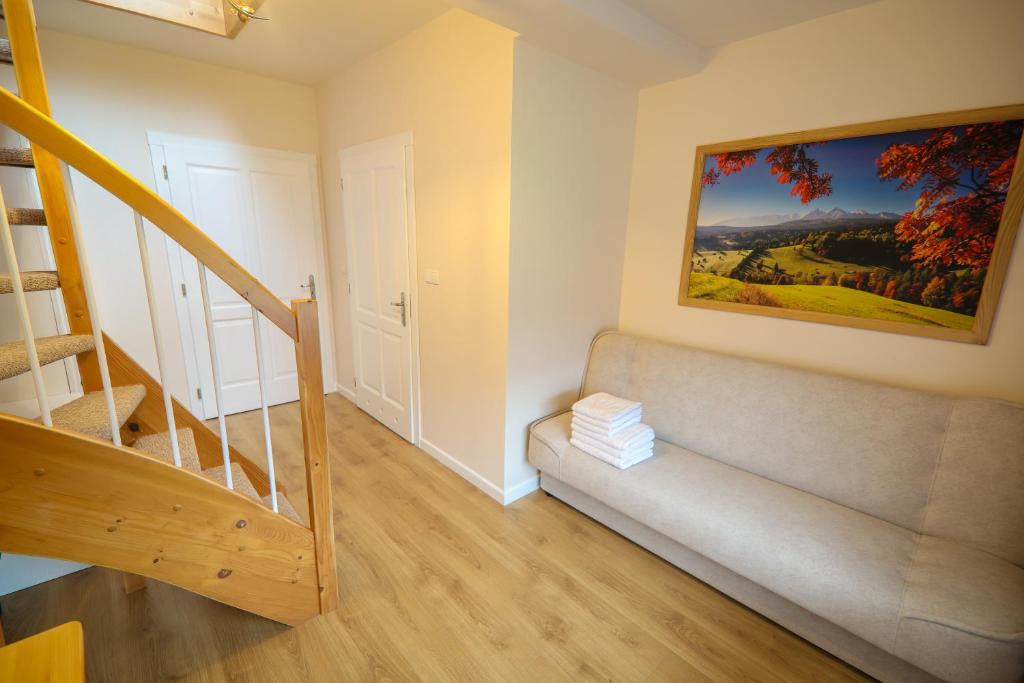Pensjonat Tajemniczy Ogród - Triple Room With Balcony