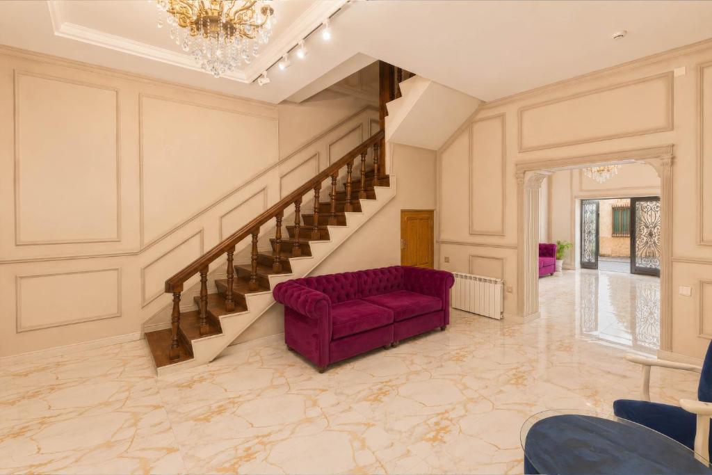 فضای داخلی Old Money Boutique Hotel در باکو - تصویر ۳