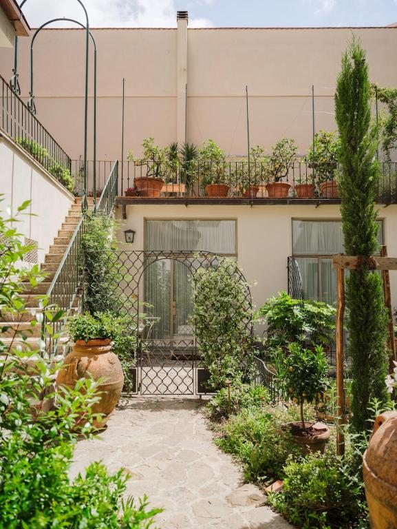 Sissi - Spacious Apartment with Large Living Area