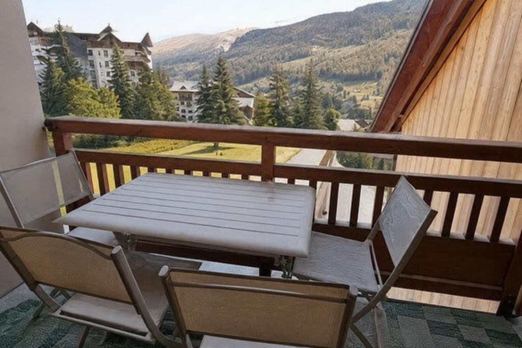 Studio with balcony - near lake