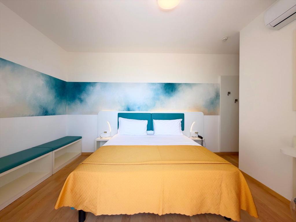 Hotel Parigi - Habitación Triple Con Vistas Al Mar