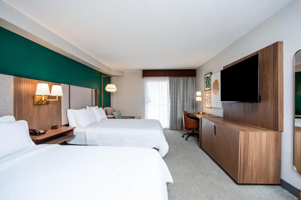Holiday Inn Hotel & Suites Daytona Beach On The Ocean, an IHG Hotel - 