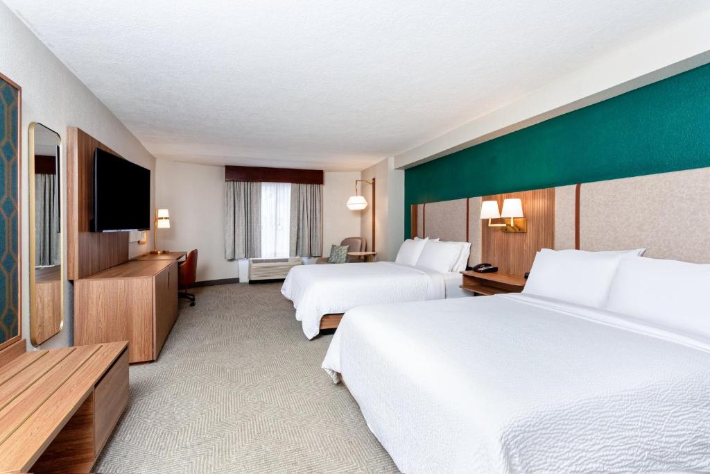 Holiday Inn Hotel & Suites Daytona Beach On The Ocean, an IHG Hotel - 
